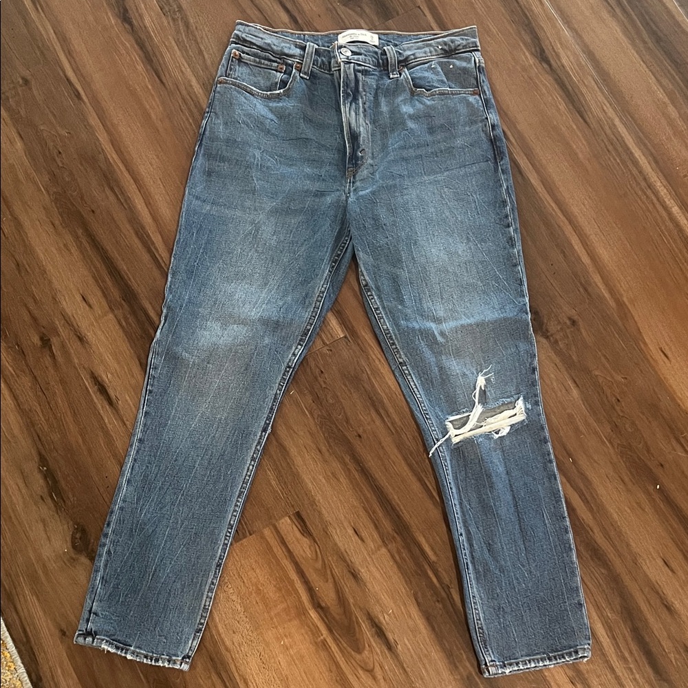 Abercrombie & Fitch medium Distressed the Skinny High Rise Jeans